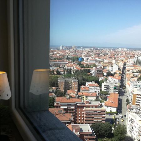 Il Grattacielo B&B Ливорно Екстериор снимка
