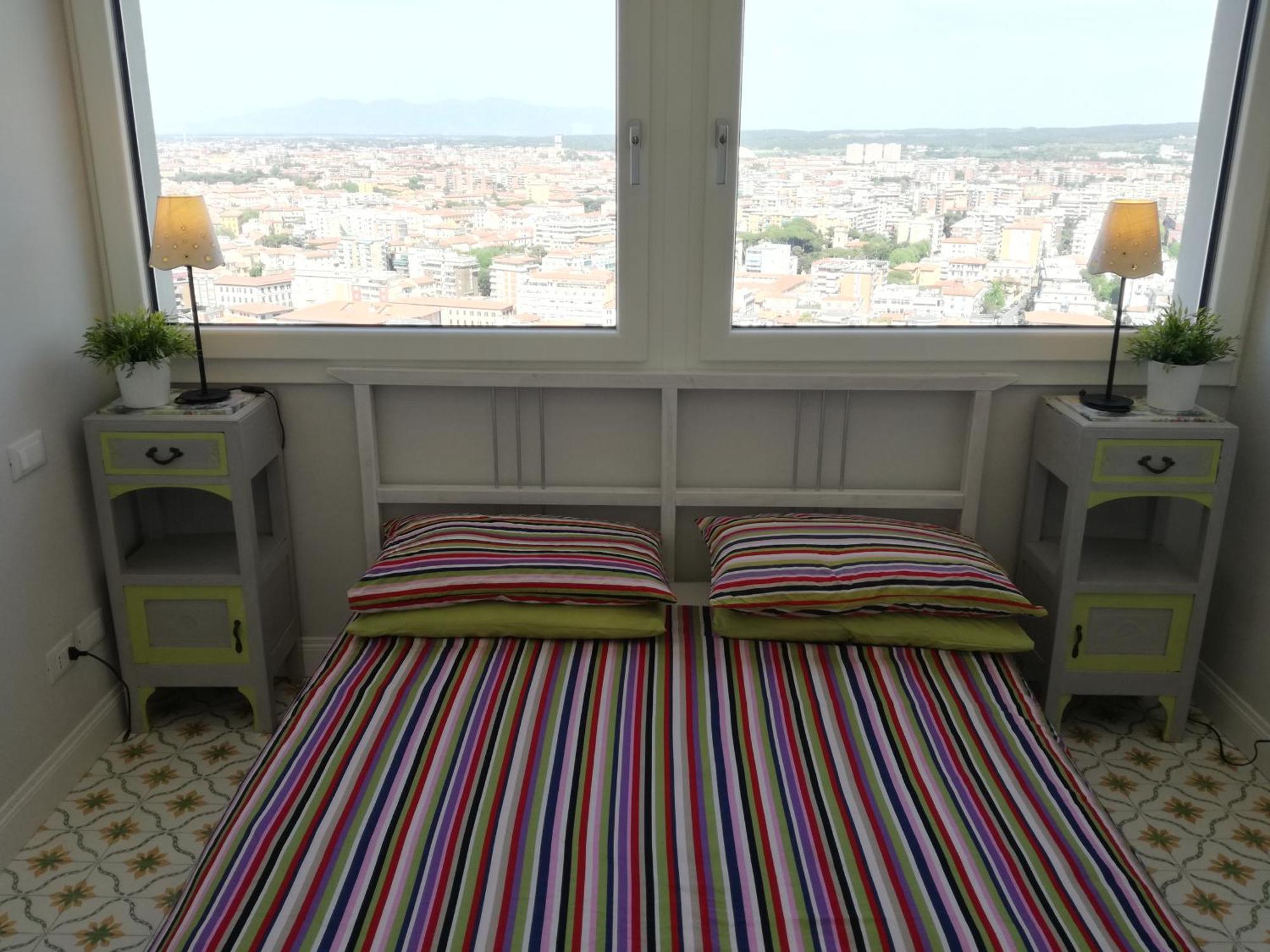 Il Grattacielo B&B Ливорно Екстериор снимка